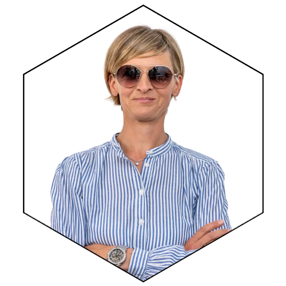 Rosi Driemecker, Schmuckberatung beim Juwelier Jäger-Kehrer in Wangen im Allgäu