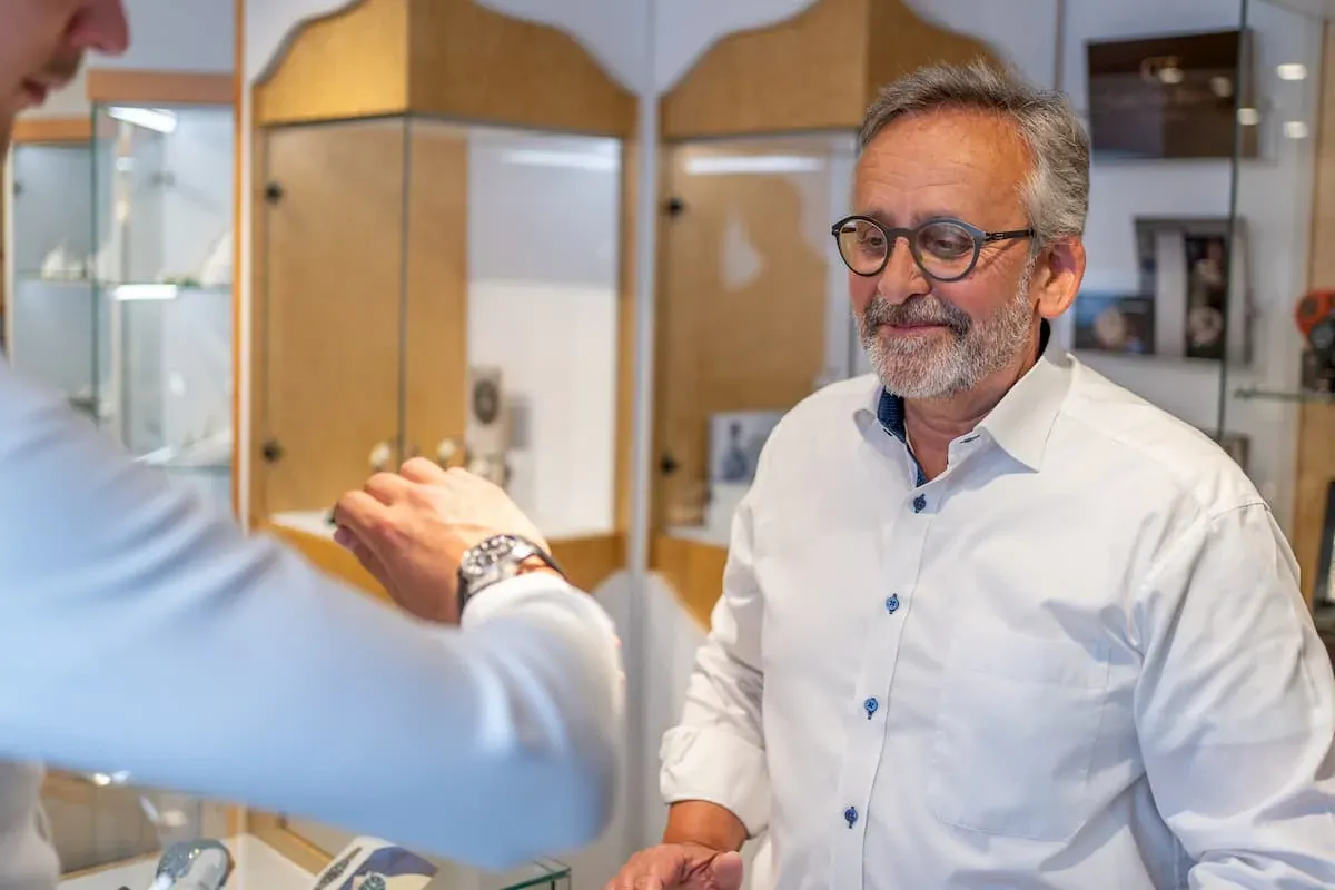 Uhrenservice im Uhrengeschäft Jäger-Kehrer in Wangen im Allgäu